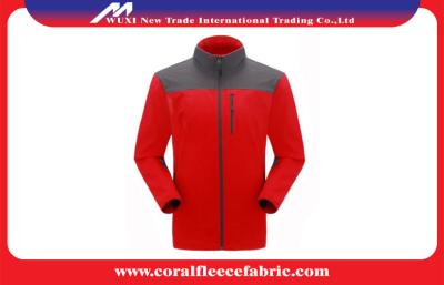 China Warm Winter Mens Outdoor Jackets Soft Shell Hiking / Hunting / Climbing Coats for sale