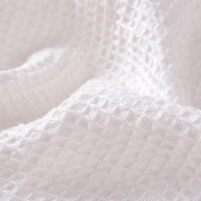 China Breathable Bath Towel Upholster Material 100 Yarn Linen Sheer Waffle Fabric Linen Stock Supplier for sale