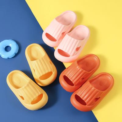 China Boys Slippers Boys Girls Sports Shoes Slides Light Weight Non-slip Indoor High Quality Lightweight Soft Unique Slippers Bedroom Kids Sandals for sale