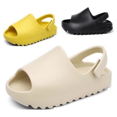 China Outdoor Children's House Slippers Eva Slides Kids Girls Summer Thick Soft Waterproof Lightweight Shoes For Children for sale