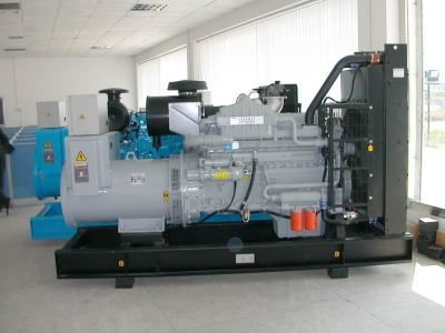 Cina 3 generatore diesel raffreddato ad acqua di fase 50kw Genset, generatore del motore di Perkins in vendita