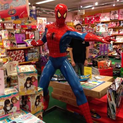 Κίνα Άγαλμα Spiderman από Fiberglass Marvel σε φυσικό μέγεθος Άγαλμα Spiderman προς πώληση