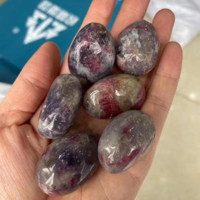 China Hot Sale China Natural Fengshui Quartz Healing Stones Unicorn Palm Stone For Table Decoration Accessories for sale