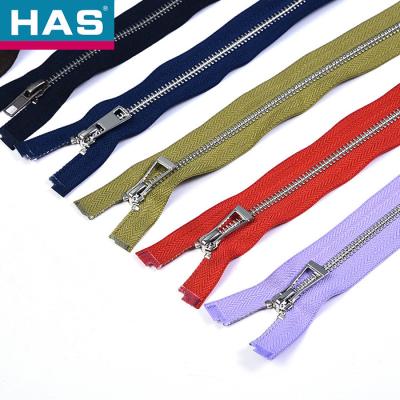 China Brass Metal Zipper #10 #12 Auto Lock Zipper With Customizable Puller Type for sale