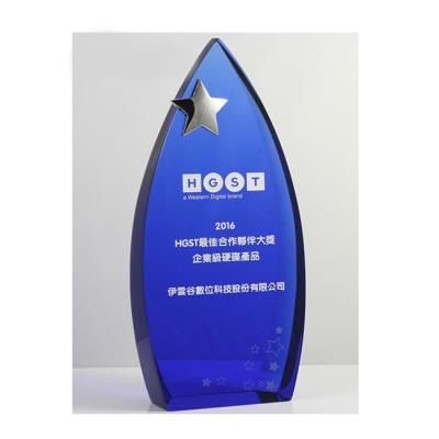 China Europe Hot Sale Customized Exquisite Blue Souvenirs And Awards Crystal Shiled Optical K9 Crystal Trophy For Business Annual for sale