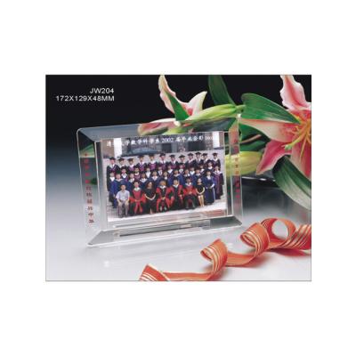 China Free Space Crystal Custom Picture Europe DIY Crystal Photo Frame For Desktop Decoration Or Souvenir for sale