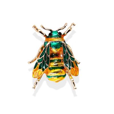 China Fashionable YK Enamel Bee Brooch Ladies Insect Zinc Alloy Brooch for sale