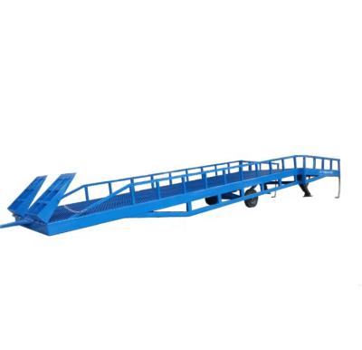 China Hotels 6 Ton Load 1.8 M Mobile Hydraulic Car Ramp Iron Ramp Mobile Dock Ramp for sale