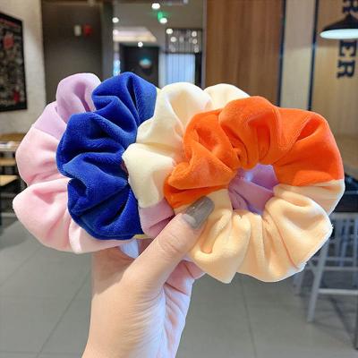 China Designer Oversized Tie Dye Scrunchies Winter Style Hair Elastic Band Velvet Girls Wholesale European and American Hair Ropes for sale