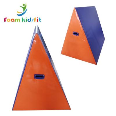 China Anti-slip Customized Triangle Shaped Foam Block Gymnastic Mat for sale