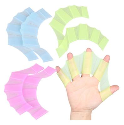 China Silicone Silicone Swim Gloves Hand Webbed Fins Forming Finger Webbed Gloves for sale