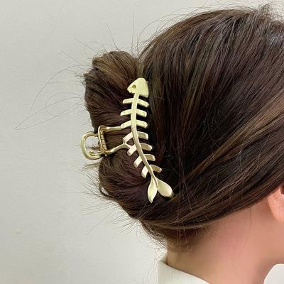 China New Alloy Fish Bone Creative Metal Hairpin Simple Temperament Claw Clip Women Shape To Alloy Hair Accessories 2021 Summer for sale