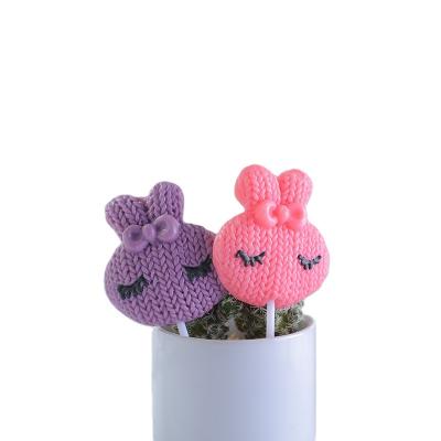 China 35g Natural Knitted Bunny Shaped Yellow To Pink Purple Blue Soft Hard Candy for sale