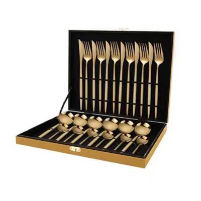 China Sustainable Gold Silverware Set 24 Pieces Gold Forged Stainless Steel Flatware Set Service Of 6 for sale