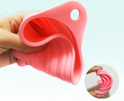 China Kitchen Viable Small And Collapsible Silicone Collapsible Funnel Funnel For Water Bottle Liquid Transfer for sale