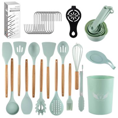 China Viable Factory Price Kitchen Utensil Set Including Food Tongs Scrapers Serving Spoon Slotted Turner Spaghetti Server Egg Whisk for sale