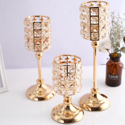 China Who respects the environment. European Stocked Morden Metal Decorative Gold Crystal Candle Holders for sale