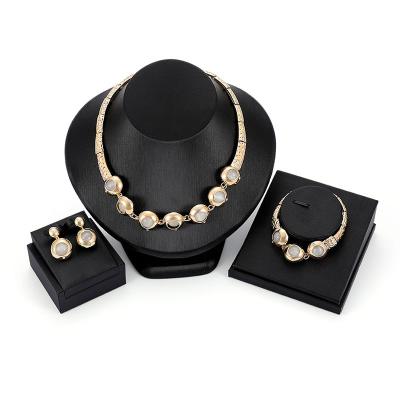 China X3190 Fashion Alloy Gold Jewelry Set Necklace Earrings Bangle Bracelet Set Women Gold Jewelry Set for sale