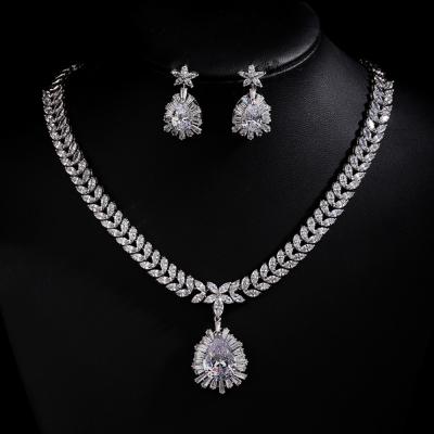 China CLASSIC Good Quality Cubic Zirconia Jewelry Set Teardrop Cubic Zirconia Necklace Earrings Set Bridal Wedding Jewelry Set WNS025 for sale