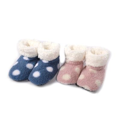 China Non-slip Breathable New Arrival Keep Warm Cloth Plush Furry Cute Kids Indoor Boots for sale