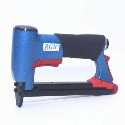 China RGN Pneumatic Upholstery Clip GUN 157 for sale