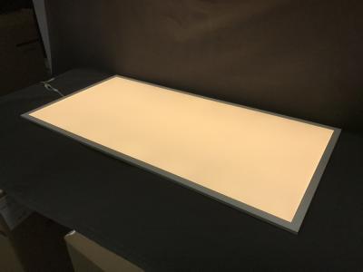 Cina 2x4 amichevole eco- della forte struttura della luce di pannello di rettangolo LED 72w 7200 Lm in vendita