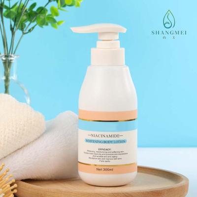 China Niacinamide Whitening Moisturizer Body Lotion For Dry Skin 10.6oz CPSR for sale