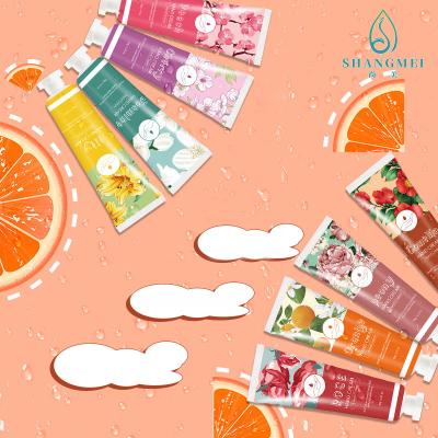 China 1.4oz 40g Vitamin C Moisturizing Hand Cream Paraben Free Nourishing GMPC CE for sale