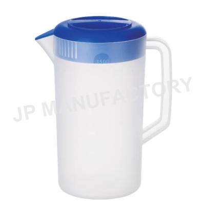 China Restaurant And Canteen Stocked Use 4L Frosted PP Plastic Juice Jug With Lid Water Jug for sale