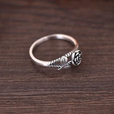 China Vintage Amazon Hot Sale 925 Sterling Silver Vintage Rings Everyday Multi-Size Ring For Woman for sale