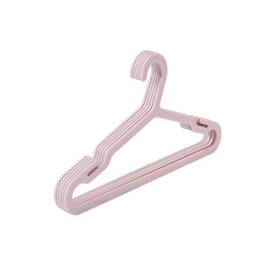 China High Qalitys Eco-friendly Material Non Slip Space Saving Hangers Suitable For 0-10 Years Old Kids Plastic Hangers For Cloths for sale