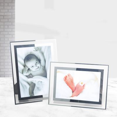 China Simple Classic Wall Hanging Glass Creative Wholesale Customized Modern Photo Frame Tabletop Clear Picture for sale