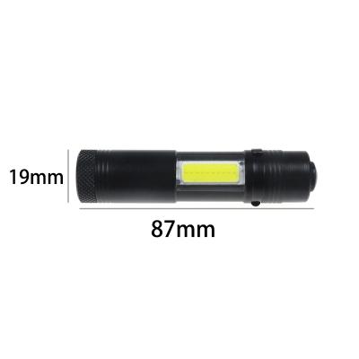 China Mini Push Button Size 1000 Lumens Flood Light Battery Operated Portable Tripod Led Working Light Led Flood Light for sale
