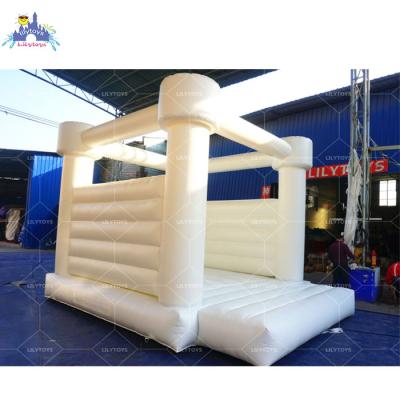 China 0.55mm Plato White PVC Tarpaulin Inflatable Bouncer Wedding Jumping Bouncy Castle For Party for sale