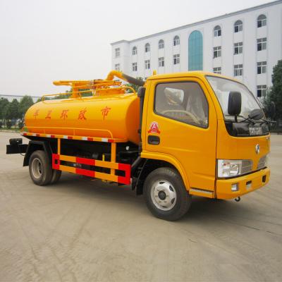 China 4000L camião de sucção fecal DONGFENG 95hp 3300mm Base da roda à venda