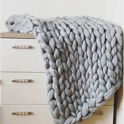 China Hot Sale Wearable Chunky Knit Blanket Big Throw Blanket Hot for sale