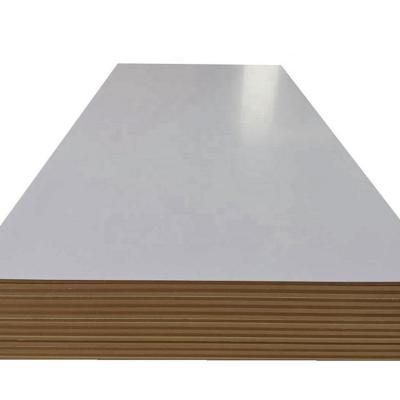 China Modern low price MDF 15mm white medium density fiberboard 18mm MDF board cheap melamine melamine board for South America market for sale