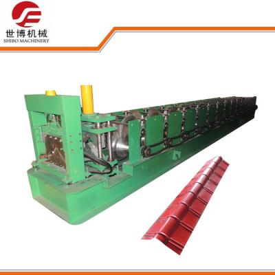 China Color de acero de PPGI cubierto cubriendo el rollo del casquillo de Ridge que forma la máquina con 15 rodillos de las filas en venta