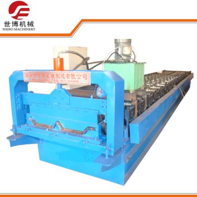 China 11 Rollers Steel JCH Step Tile Roll Forming Machine For Easy Lock Panel Making for sale