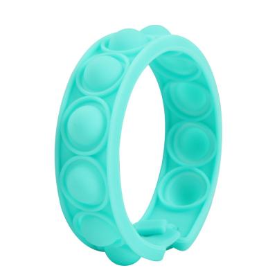 China Sensory Toy Silicone Relaxation Pushing Noise Bubble Link Dye Silicone Bracelet for sale