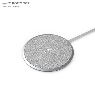 China Wireless charger With CE,FC,ROSH Factory Price High Quality QI Wireless Charger Pad for Smart Phone Aluminium Wireless Charging for sale