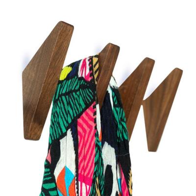 China Fashion Design Modern Household Wall Coat Scarf Wooden Stocked Hooks For Living Room Behind Door Hook for sale