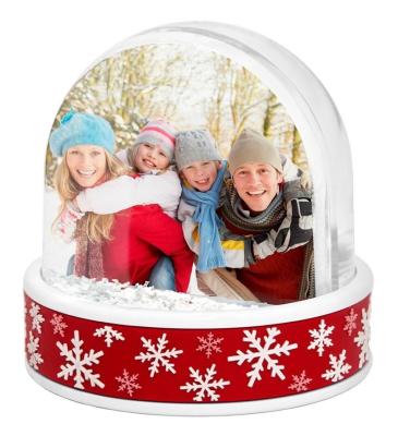 China Durable Eco - Friendly Plastic Photo Snow Globe With Basic Simple Design OEM Photo Frame for sale