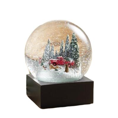 China Worlwide OEM Customer/Resin Water Globe for sale