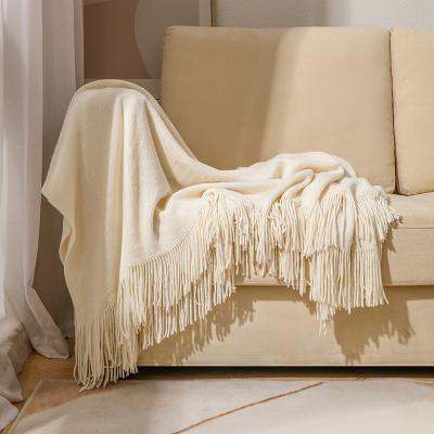 China Hotel Anti-Static Decorative Throws Sofa Home Soft Throws Office Blankets Cozy Northern Europe Style Knitted Tassels Blankets for sale