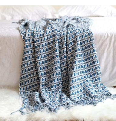 China Anti-Static Home Decorative Throws Down Hoop Style Knitted Blankets Office Sofa Soft Throws Cozy Office Blankets for sale