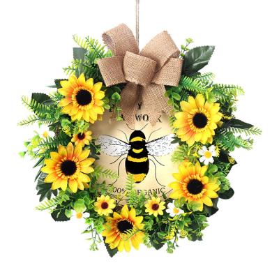 China Eco-friendly Wholesale Nordic Wood Card Sunflower Garland Door Hanging Festival Bee Decoration Home Accessories for sale