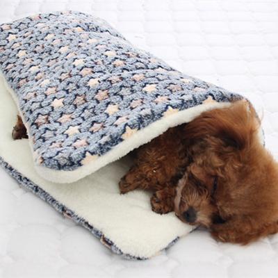 China Breathable Single Soft Coral Fleece Pet Dog Cat Blanket For Keeping Warm for sale