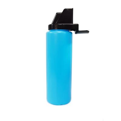 China Low Moq BPA Sustainable Stocked Soccer 1000ml Free Bottle With Chin Rest Cap for sale