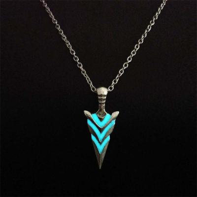 China Fluorescent jewelry pendant necklaces men's and women's necklace fashion retro arrow luminous arrow luminous retro necklace for sale